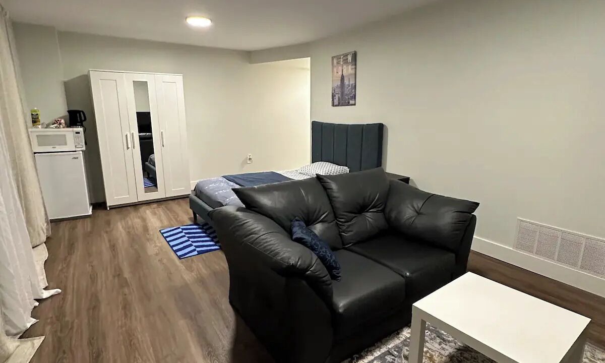 Photo of Livingroom in Bedford