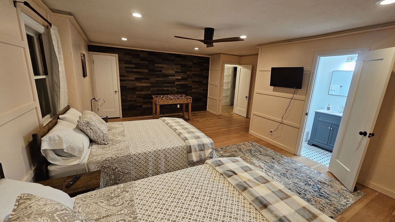 Photo of Bedroom in Southeast Salem