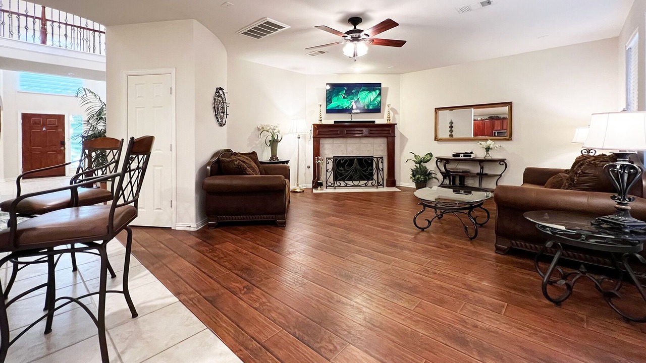 Photo of Livingroom in Allen
