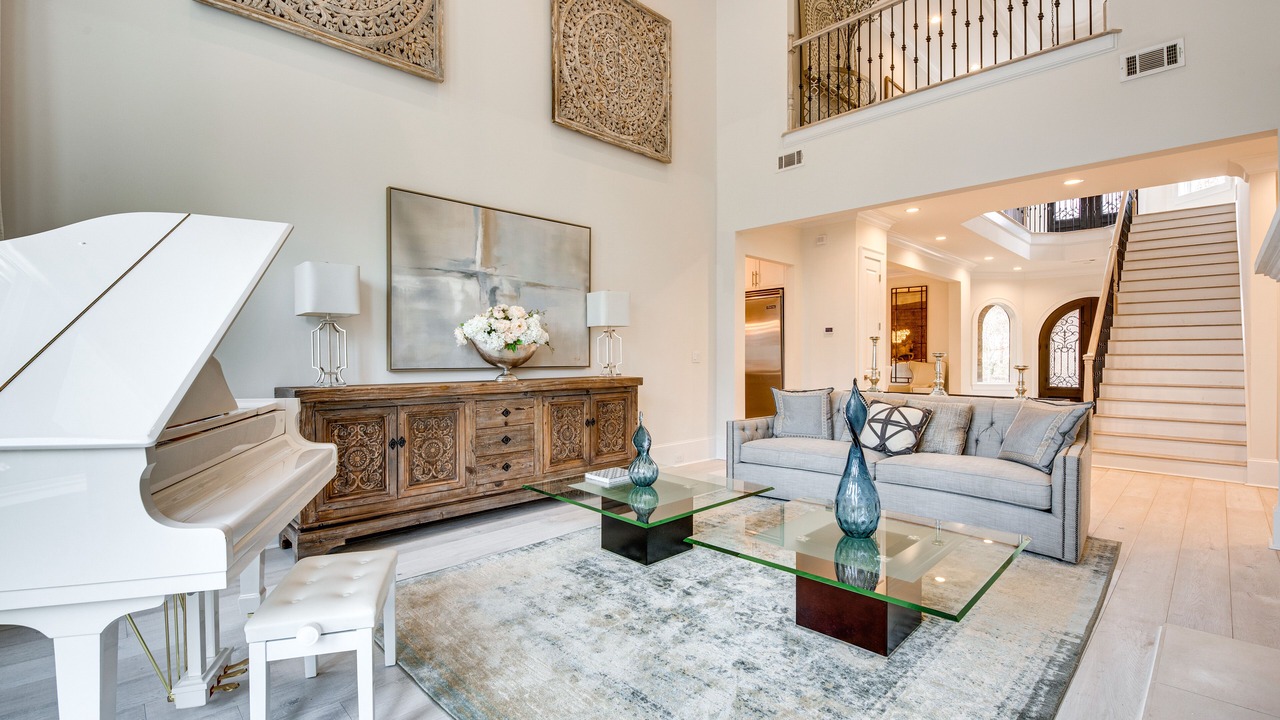 Photo of Livingroom in Suwanee