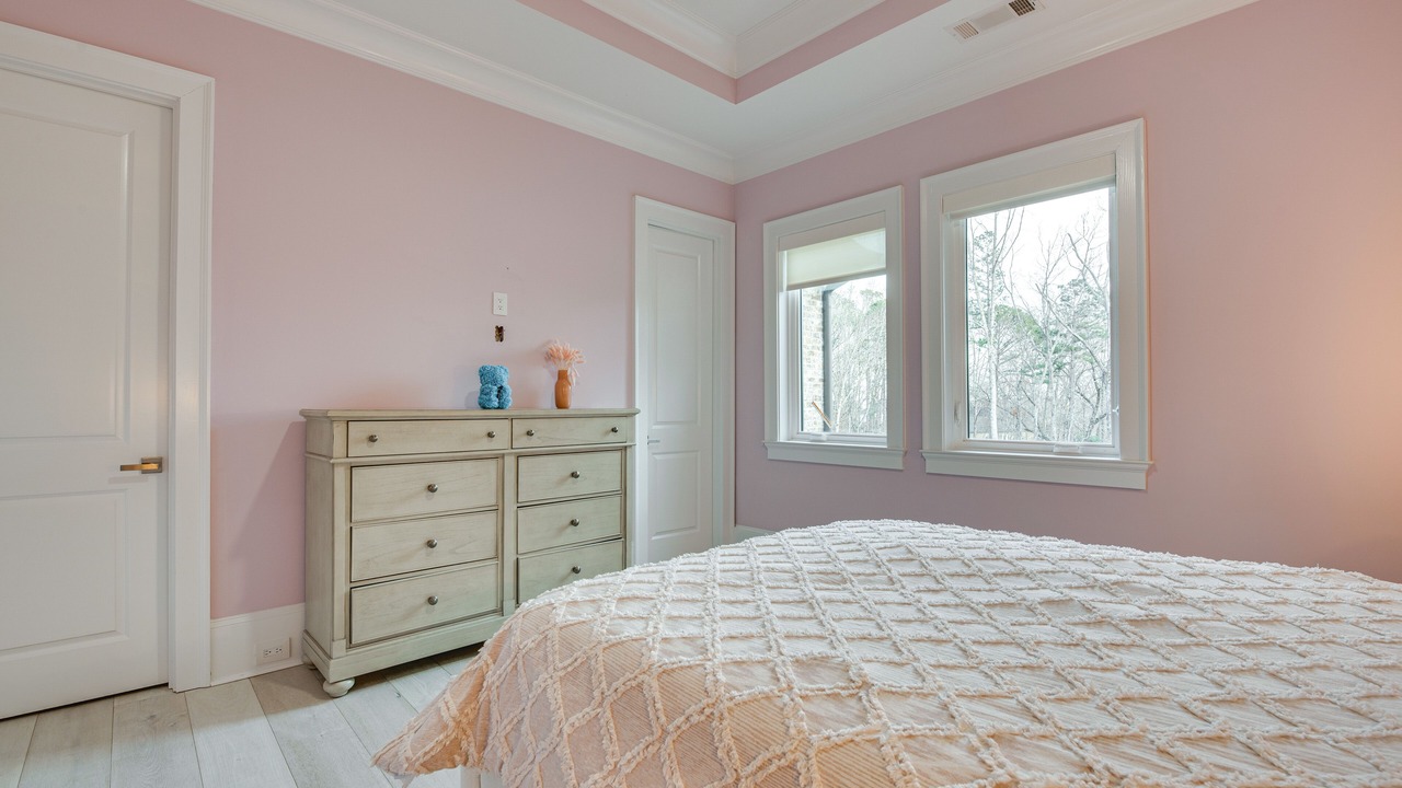 Photo of Bedroom in Suwanee