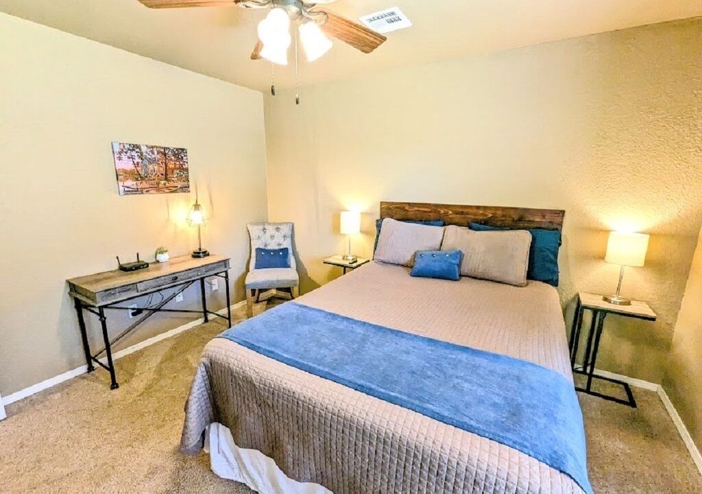 Photo of Bedroom in Sulphur