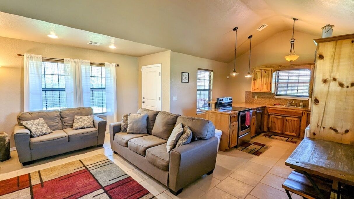 Photo of Livingroom in Sulphur