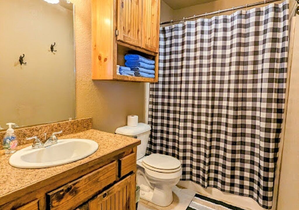 Photo of Bathroom in Sulphur