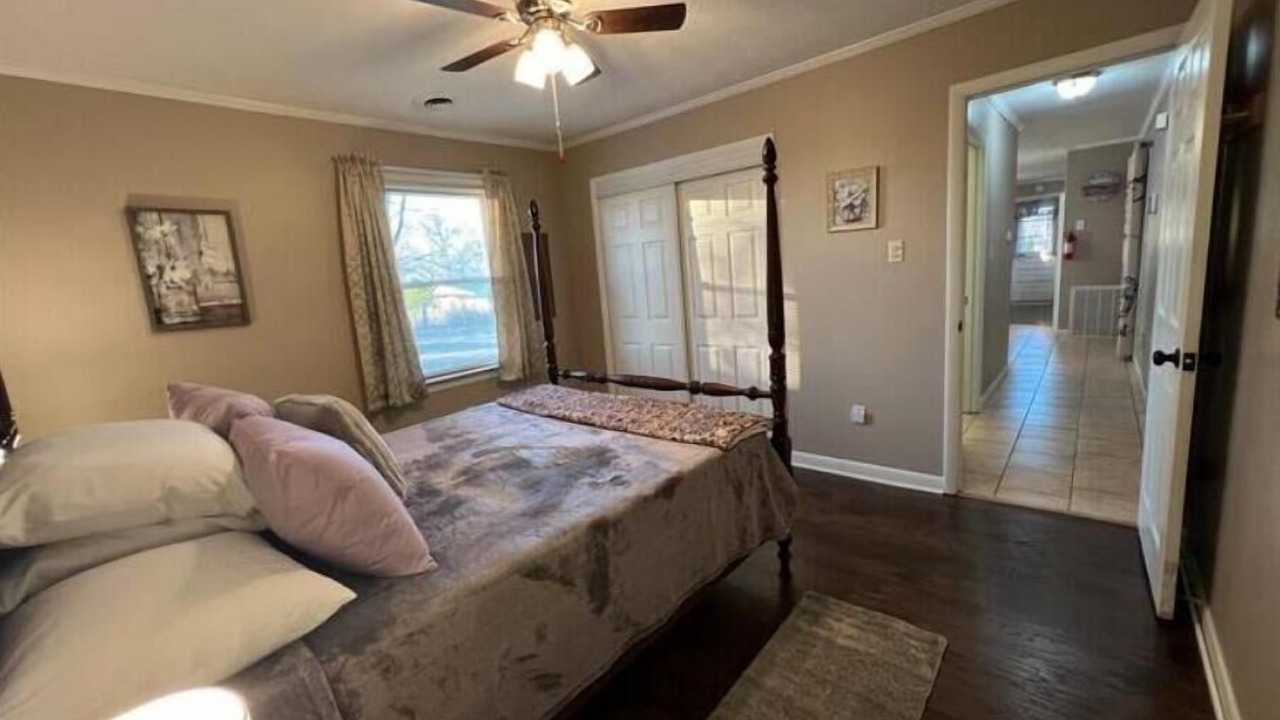 Photo of Bedroom in Horse Cave