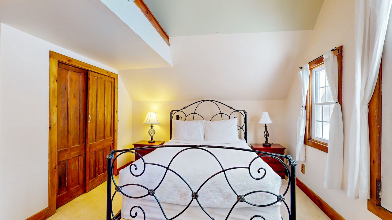Photo of Bedroom in Chestertown