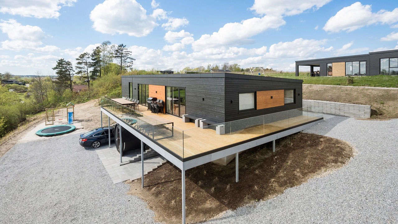 Photo of Others in Hjarbæk