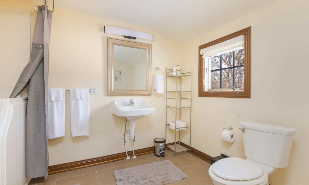 Photo of Bathroom in Des Moines