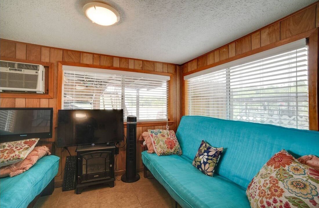 Photo of Livingroom in Onalaska
