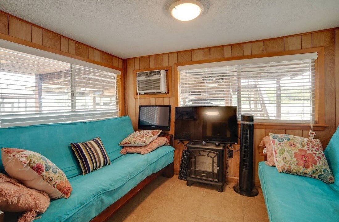 Photo of Livingroom in Onalaska