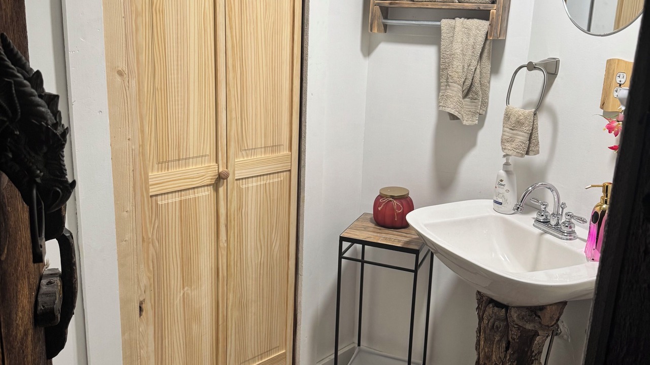 Photo of Bathroom in Canaan