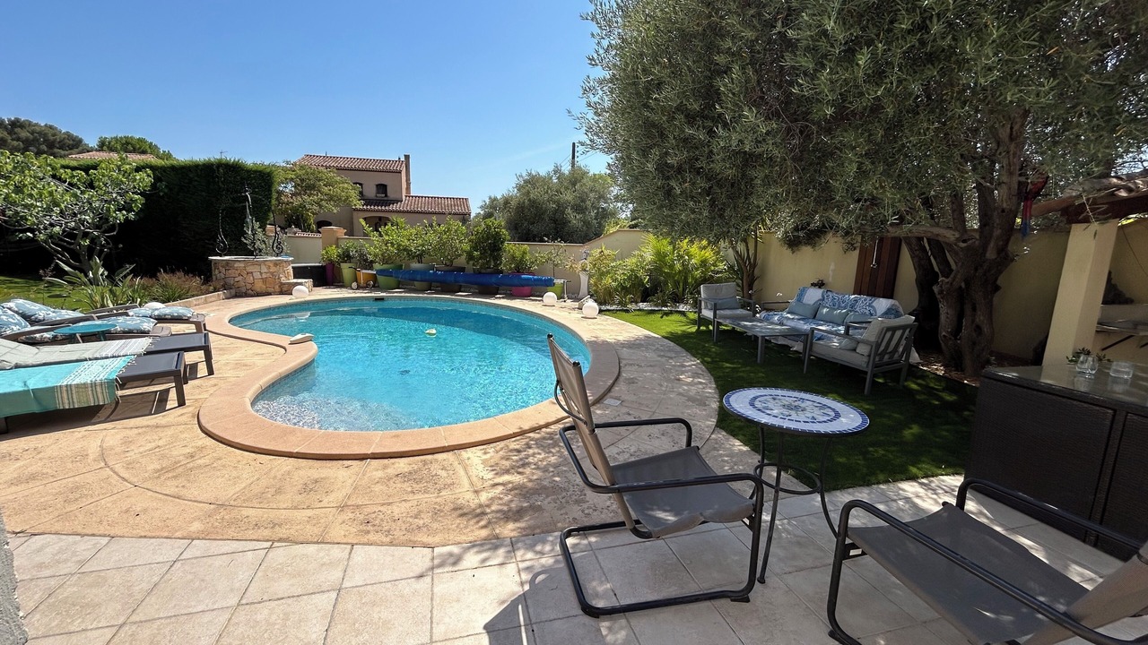 Photo of Outdoor in Chateau Gombert