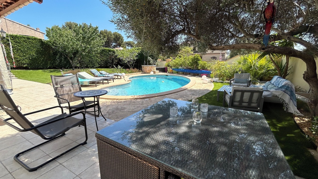 Photo of Outdoor in Chateau Gombert