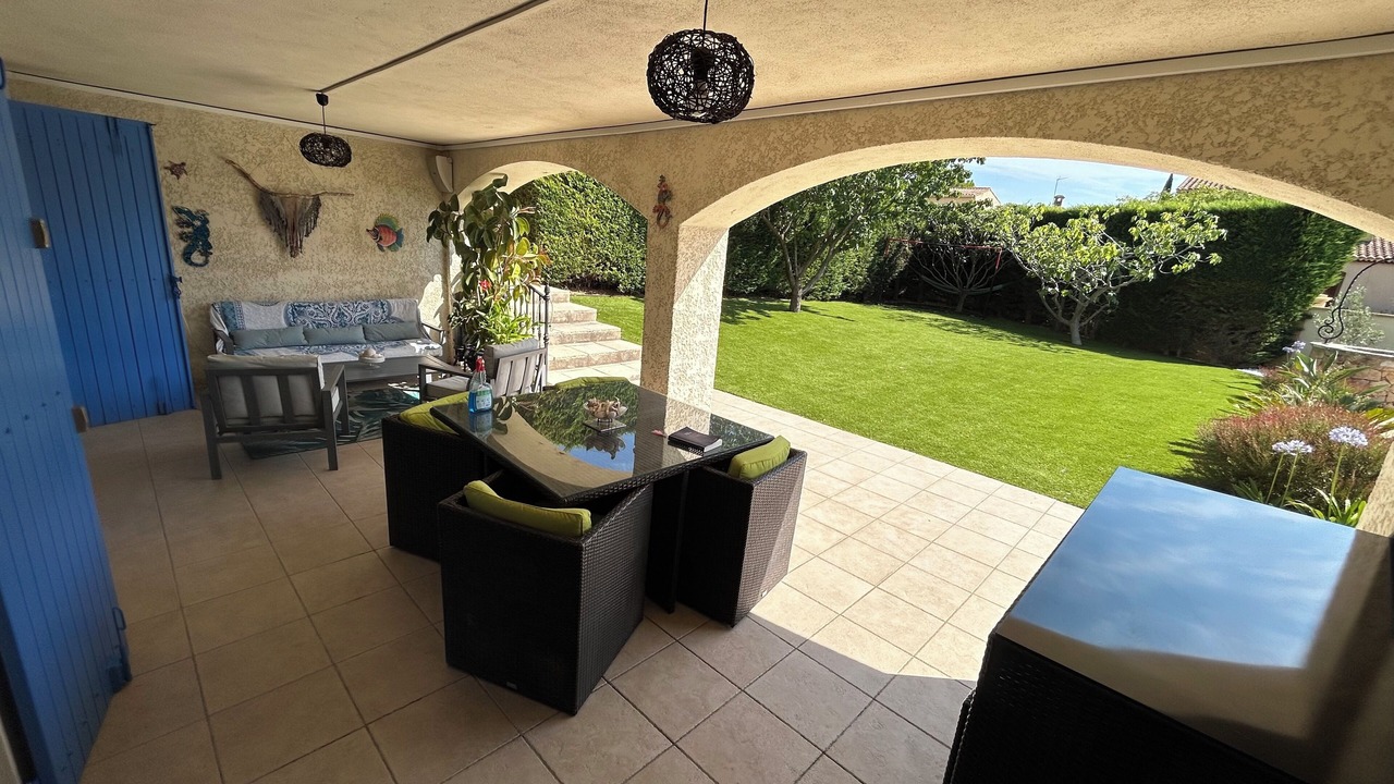 Photo of Patio Balcony in Chateau Gombert