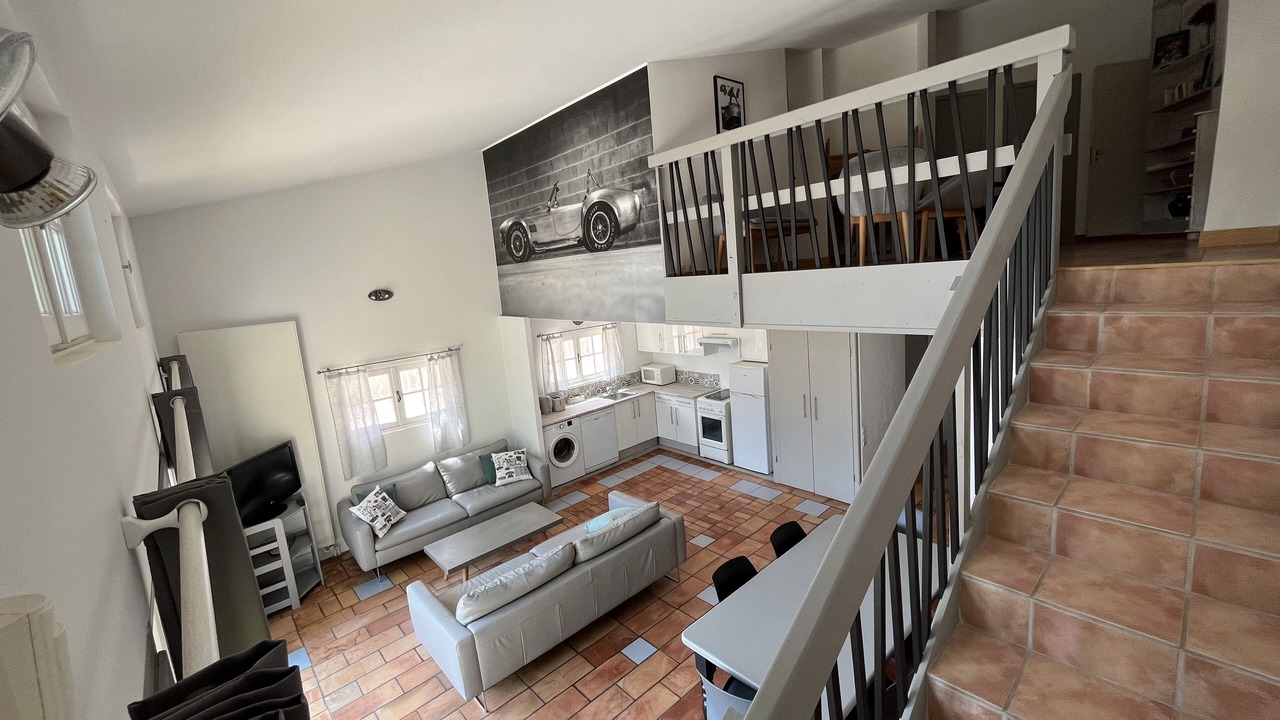 Photo of Livingroom in Saint-Quentin-la-Poterie