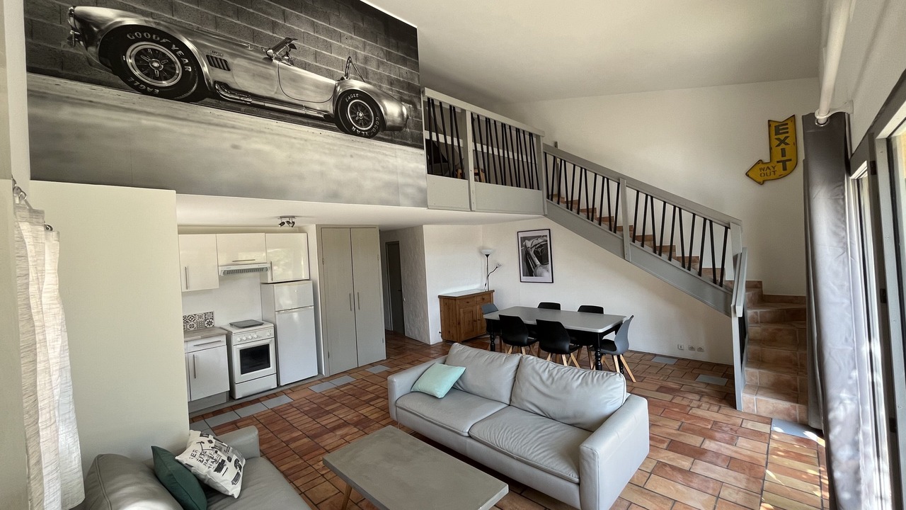 Photo of Livingroom in Saint-Quentin-la-Poterie