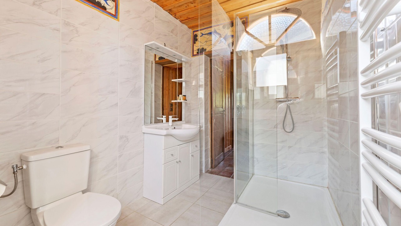 Photo of Bathroom in Saint-Martin-des-Entrees