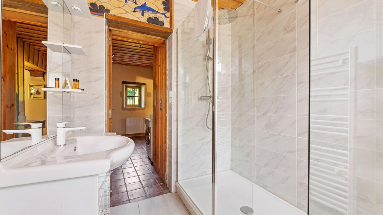 Photo of Bathroom in Saint-Martin-des-Entrees