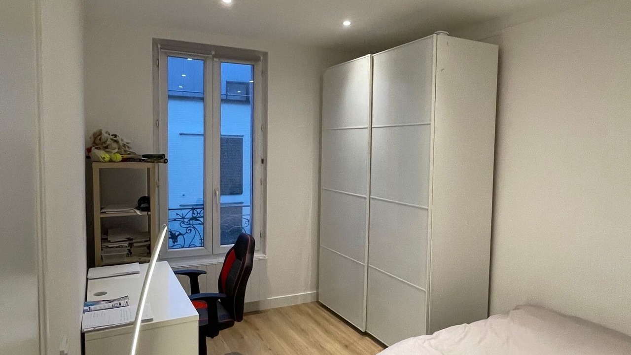 Photo of Bedroom in Republique–Point-du-Jour