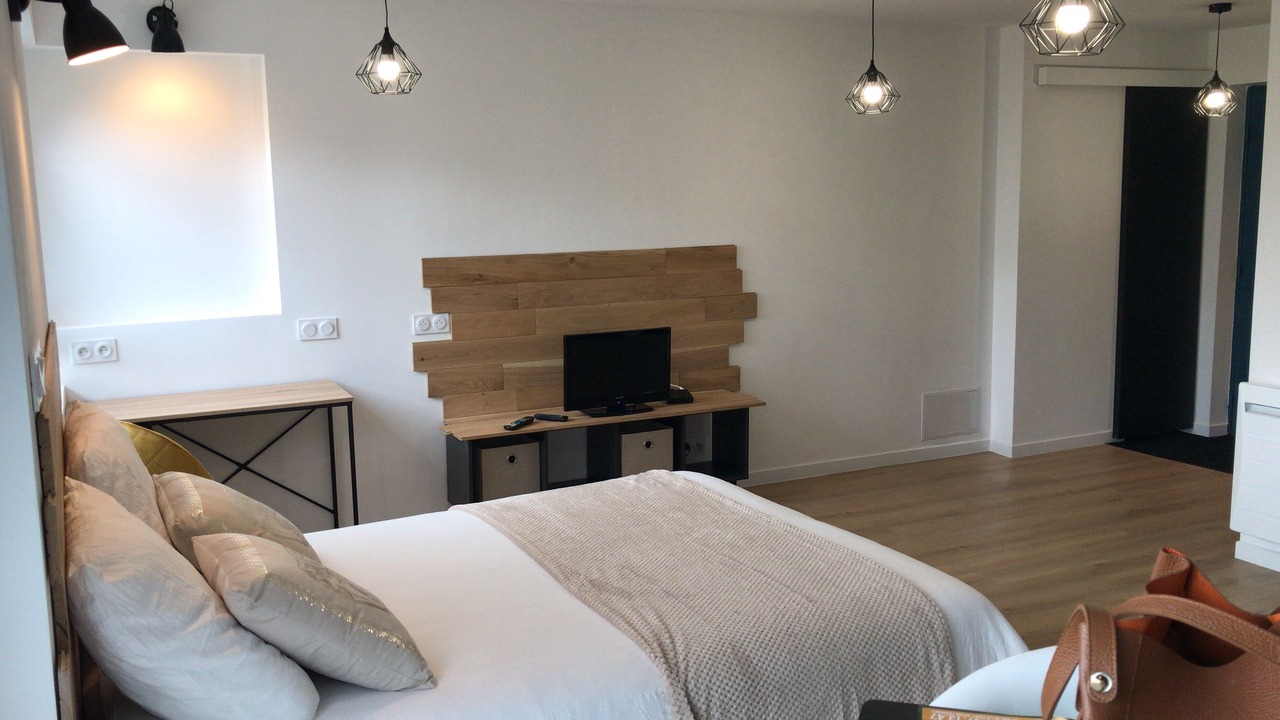 Photo of Bedroom in Forairie-Cotterets