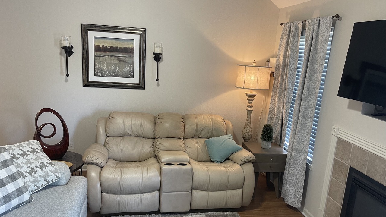 Photo of Livingroom in Lawrence