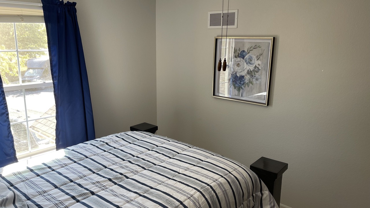 Photo of Bedroom in Lawrence