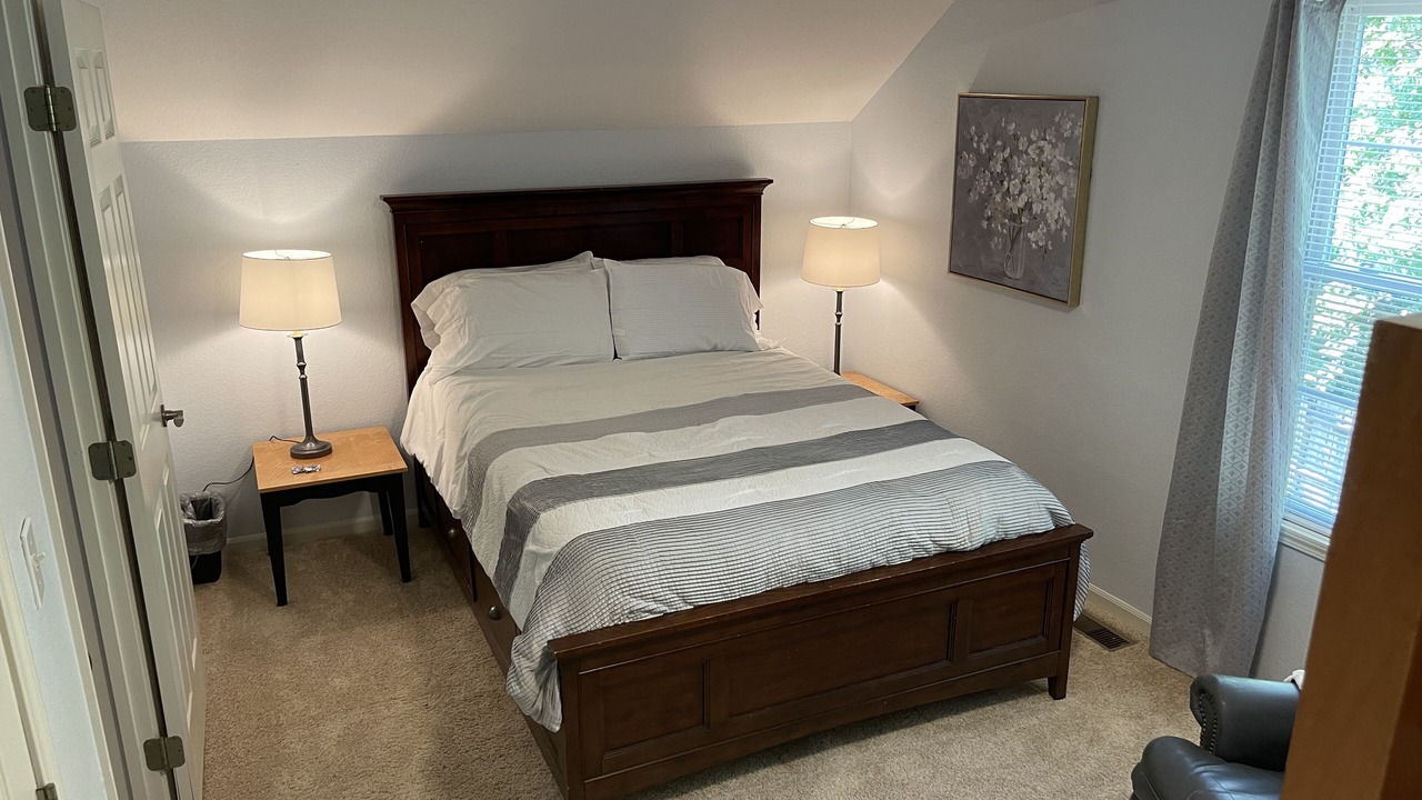 Photo of Bedroom in Lawrence