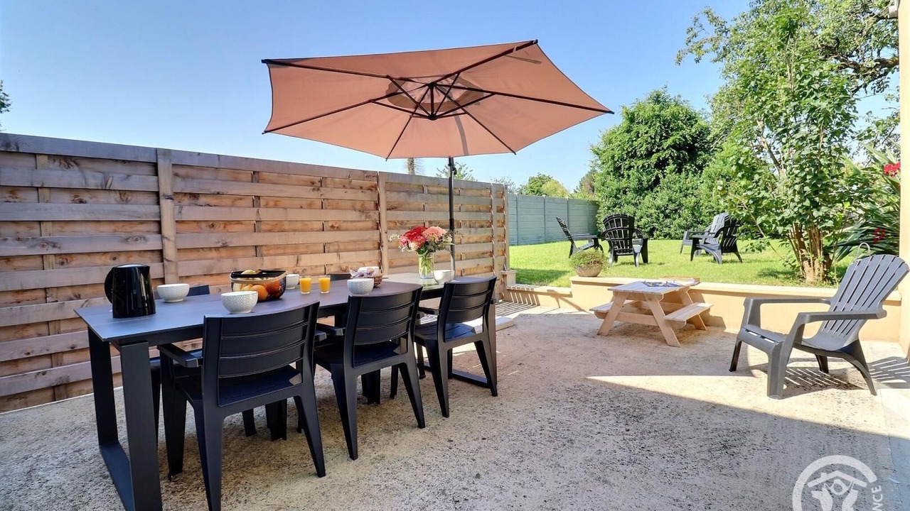 Photo of Outdoor in Roz-Landrieux