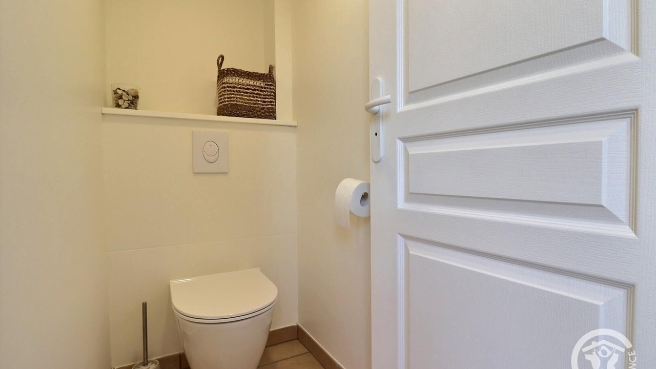 Photo of Bathroom in Roz-Landrieux