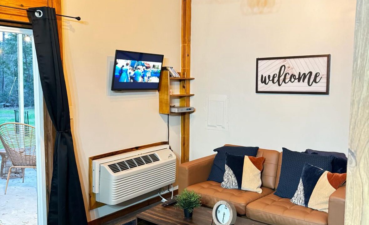 Photo of Livingroom in Live Oak