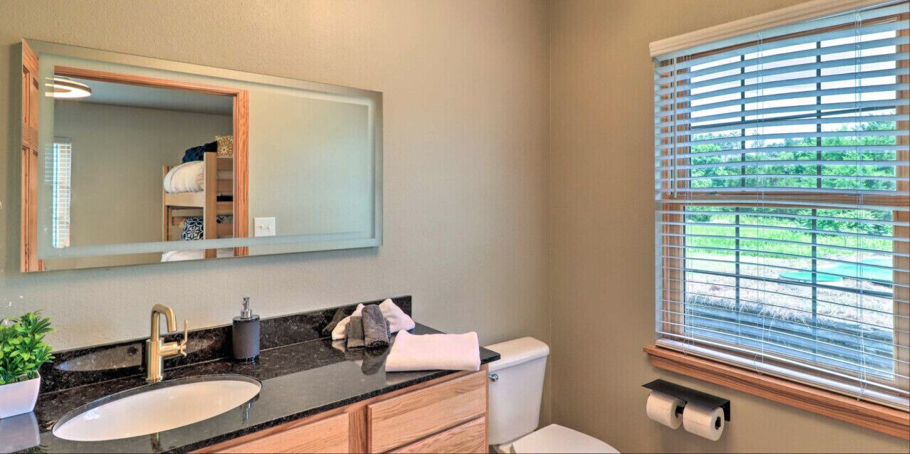 Photo of Bathroom in Cecil