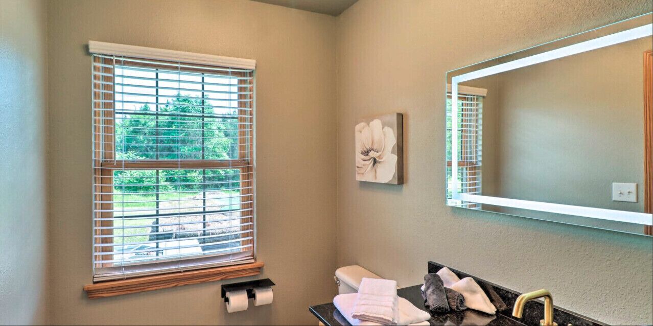 Photo of Bathroom in Cecil