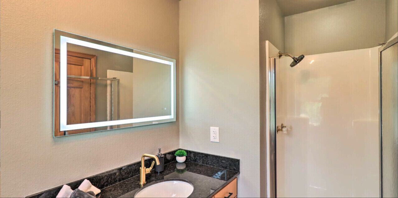 Photo of Bathroom in Cecil