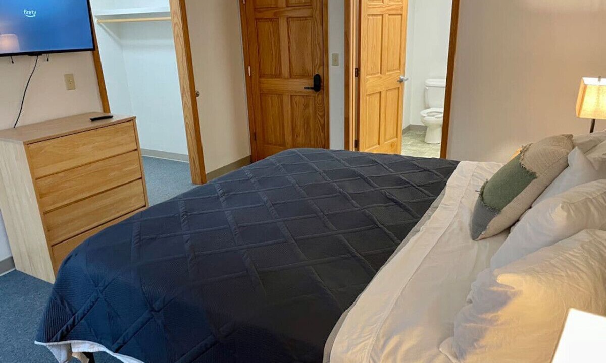Photo of Bedroom in Cecil