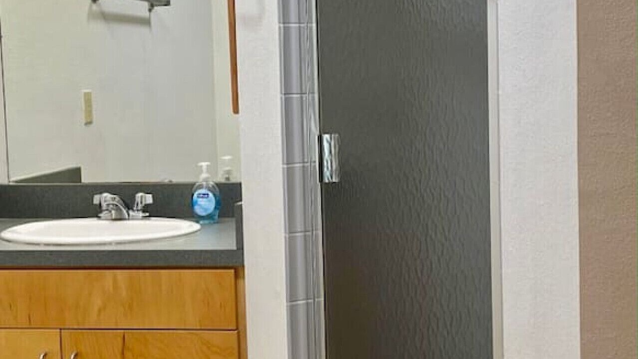 Photo of Bathroom in Cecil