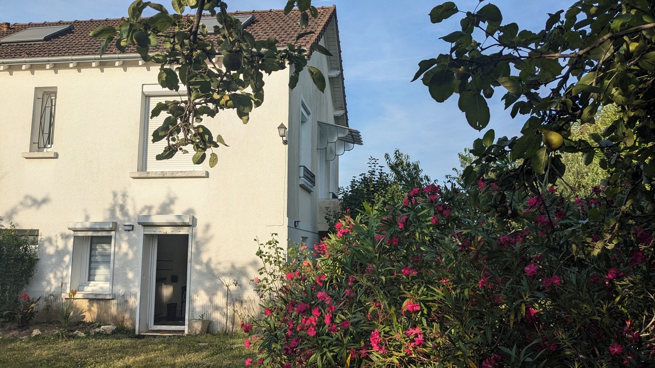 Photo of Outdoor in Tours