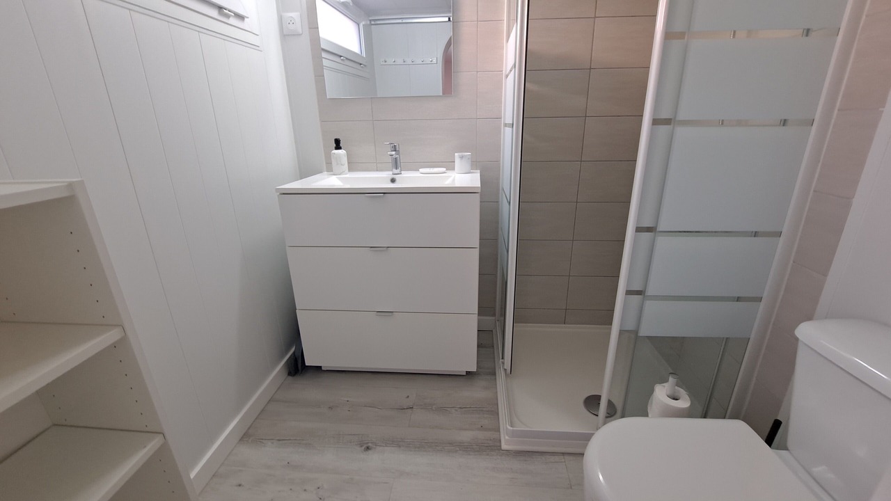 Photo of Bathroom in Tours
