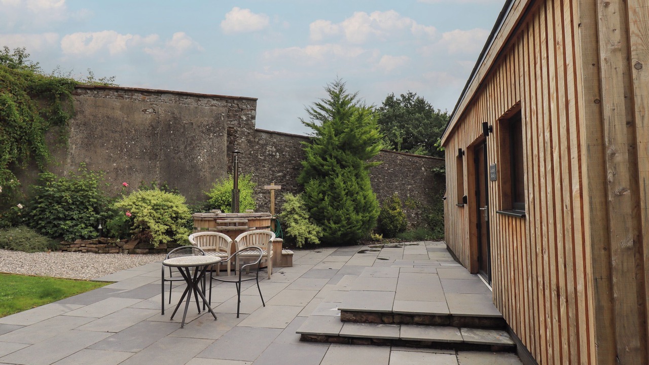 Photo of Outdoor in Hutton