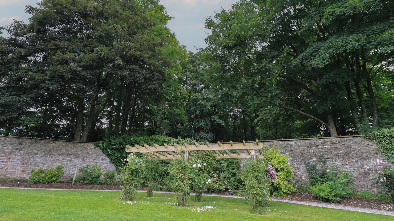 Photo of Outdoor in Hutton