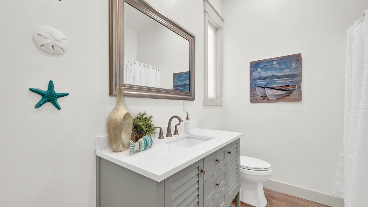 Photo of Bathroom in Garden City