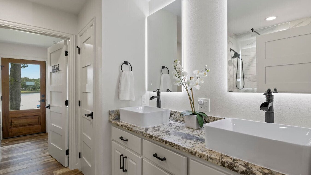 Photo of Bathroom in Dogwood