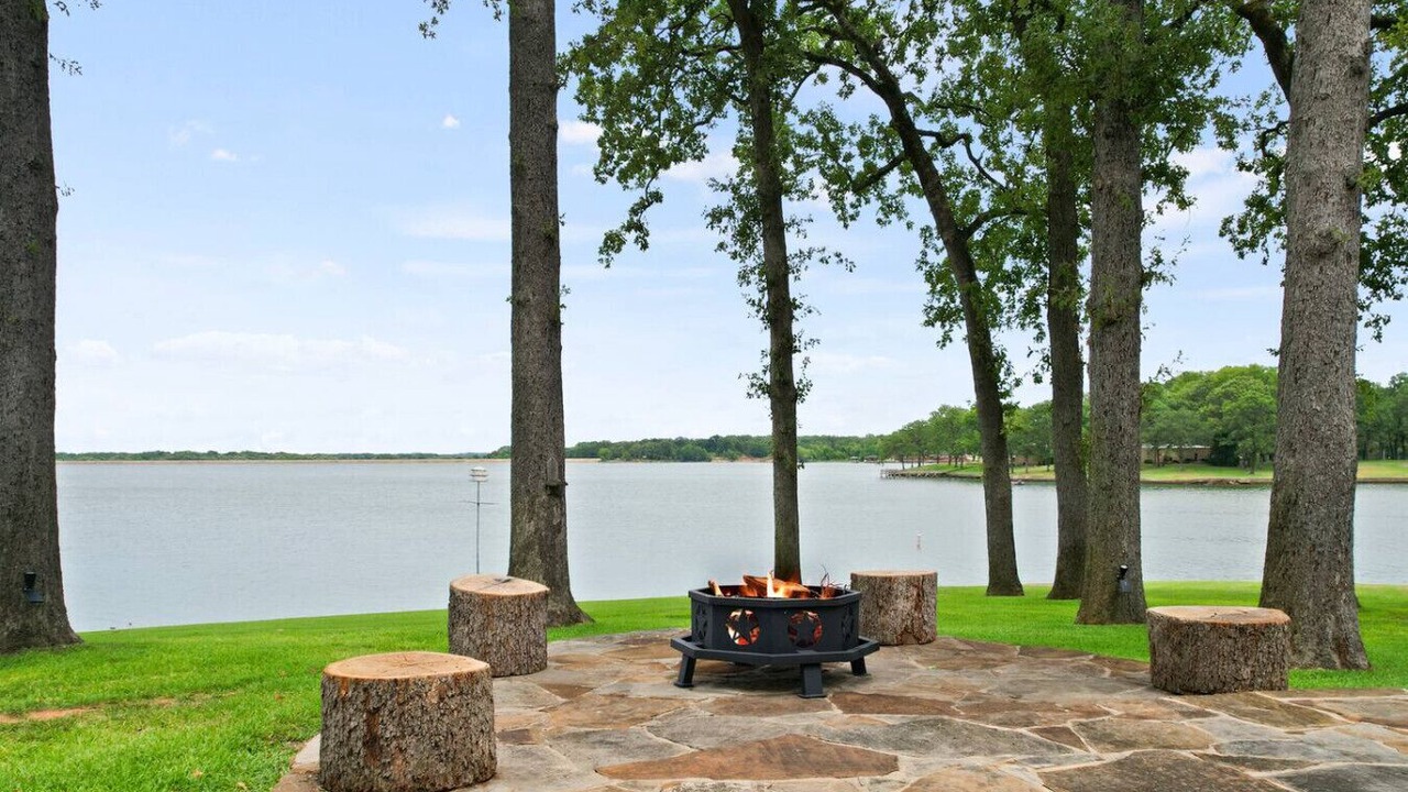 Photo of Outdoor in Dogwood