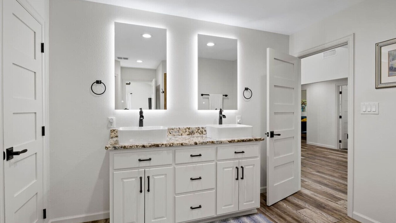 Photo of Bathroom in Dogwood
