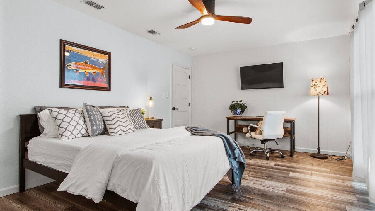 Photo of Bedroom in Dogwood