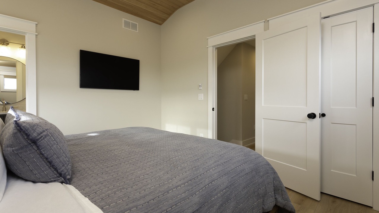 Photo of Bedroom in Ship Bottom