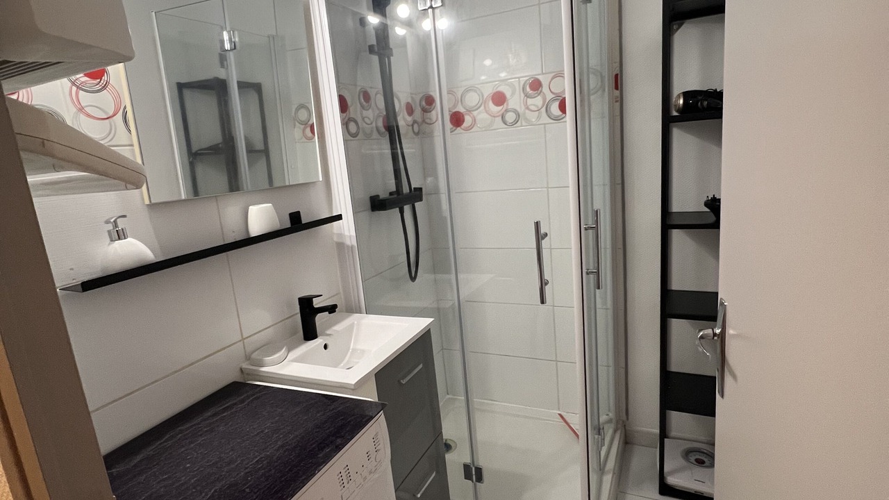 Photo of Bathroom in Savignac-les-Ormeaux
