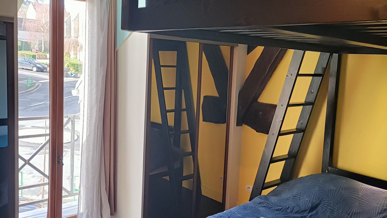 Photo of Bedroom in Bazemont