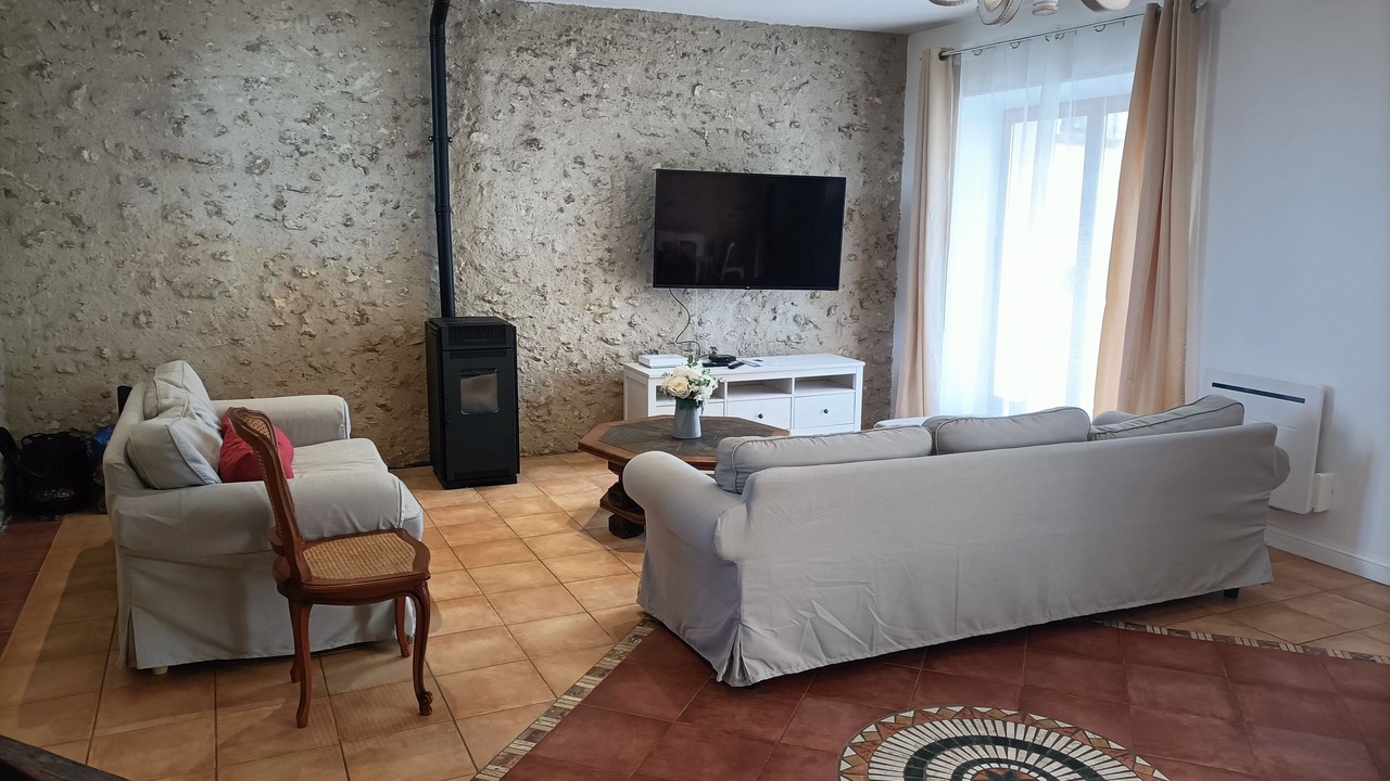 Photo of Livingroom in Bazemont