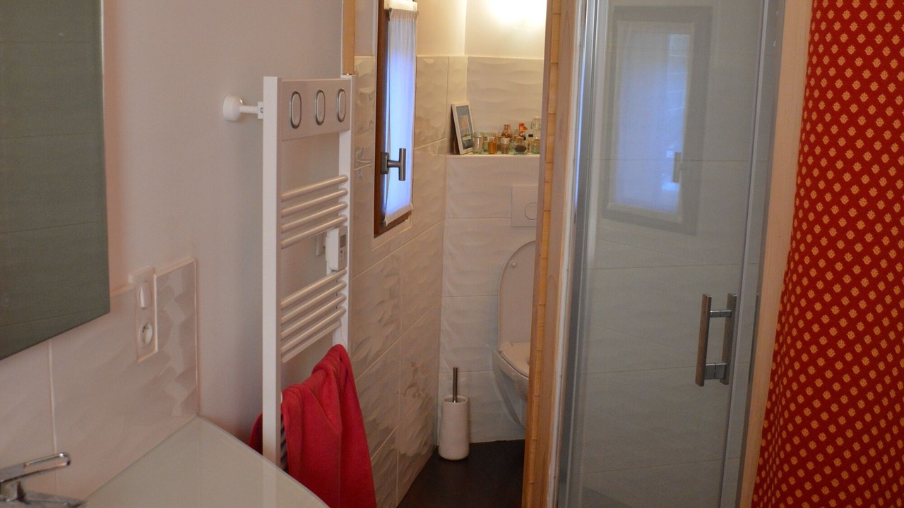 Photo of Bathroom in Ventenac-Cabardes