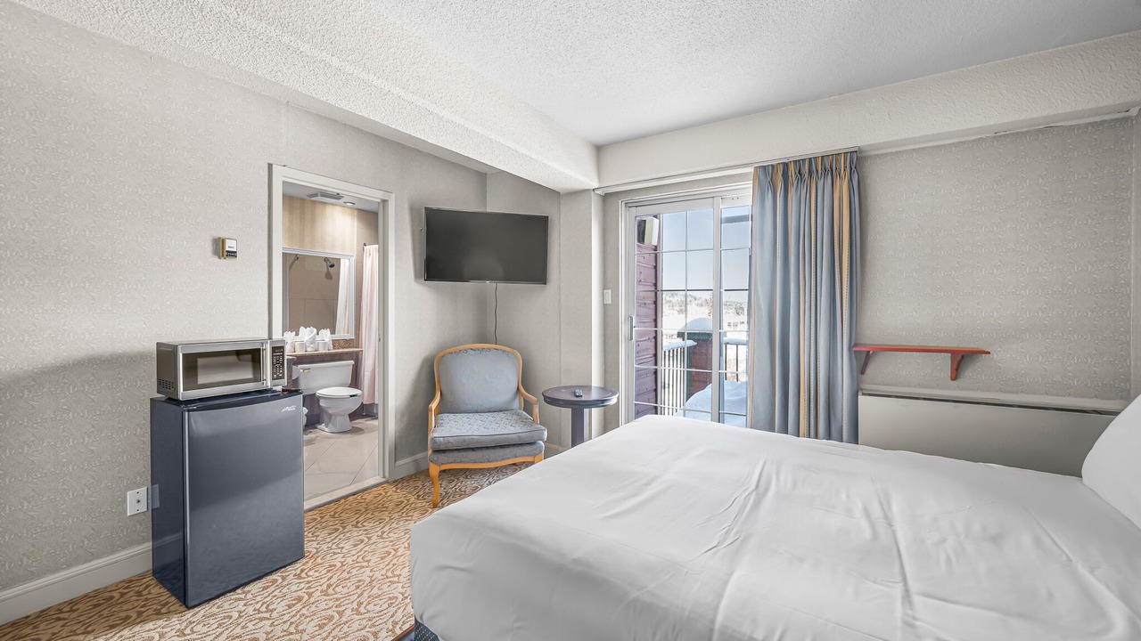 Photo of Bedroom in Saint-Sauveur